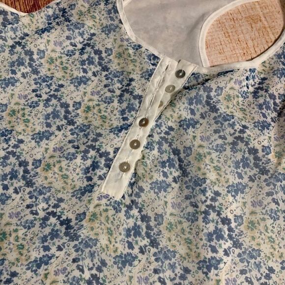 SODA SHEER RACER BACK FLORAL CAMISOLE BLOUSE - Picture 2 of 3